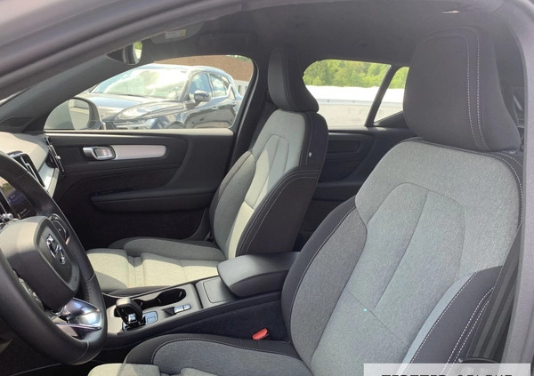 Volvo XC 40 cena 177777 przebieg: 13783, rok produkcji 2023 z Brwinów małe 254